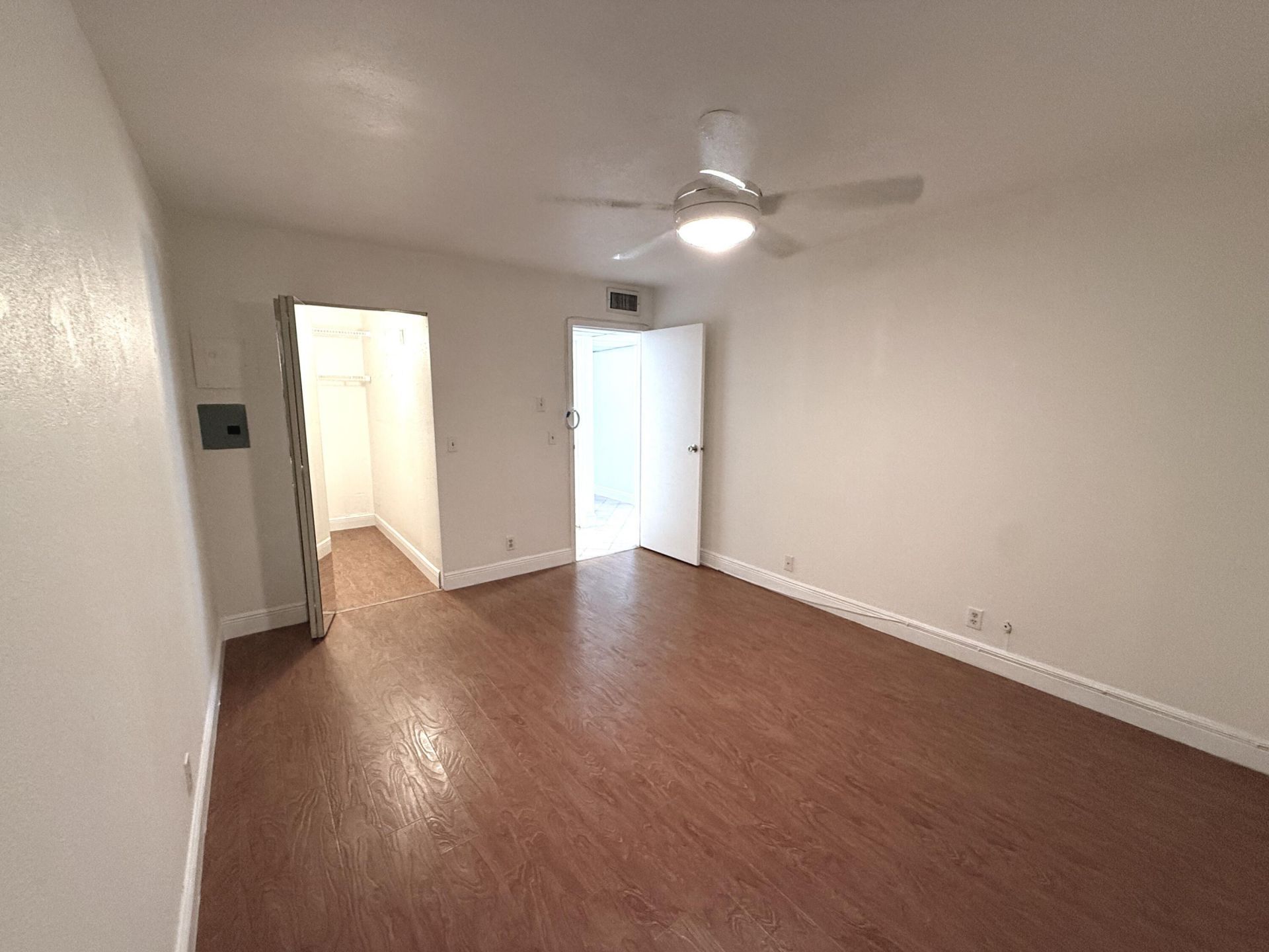 569 Monaco, Unit L, Delray Beach, FL 33446 Photo