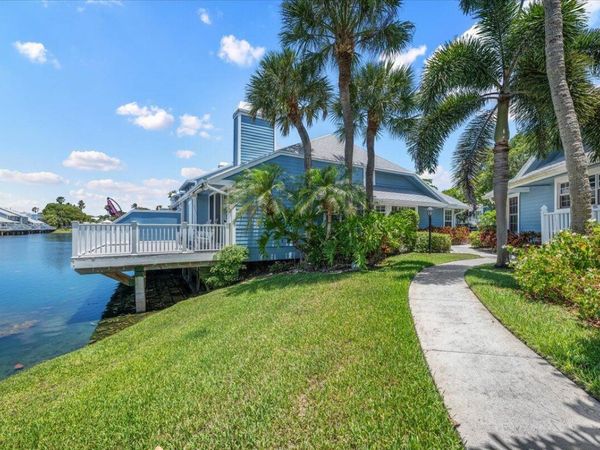 621 Ocean Dunes Circle, Jupiter, FL 33477