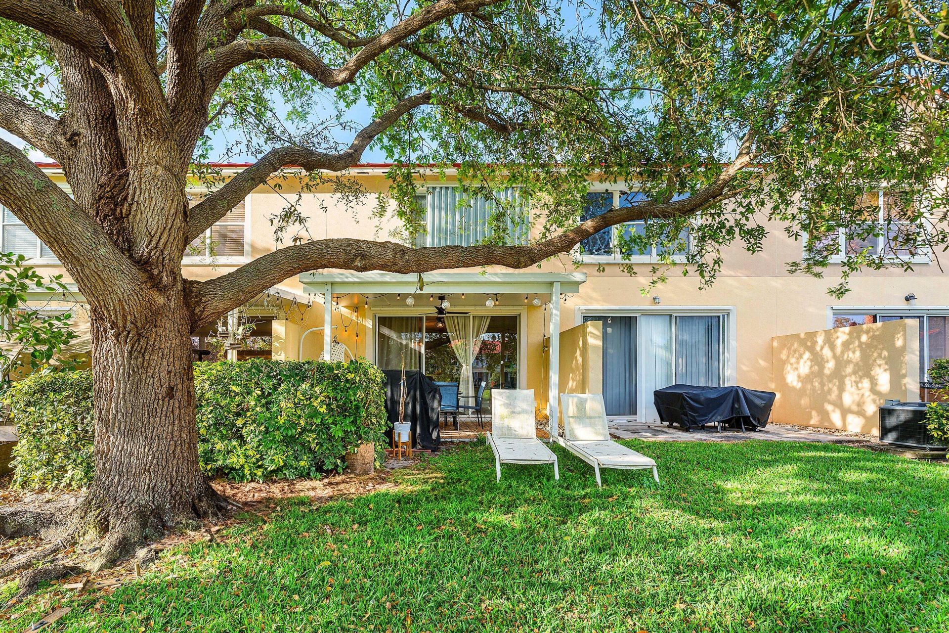 1094 Pinewood Lake Court, Greenacres, FL 33415 Photo