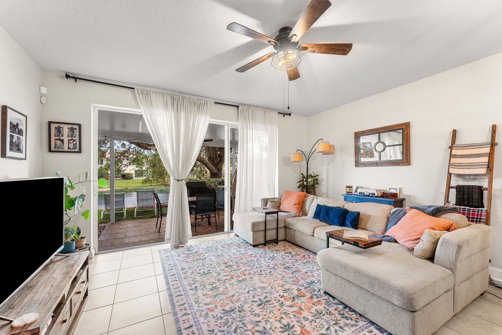 1094 Pinewood Lake Court, Greenacres, FL 33415 Photo