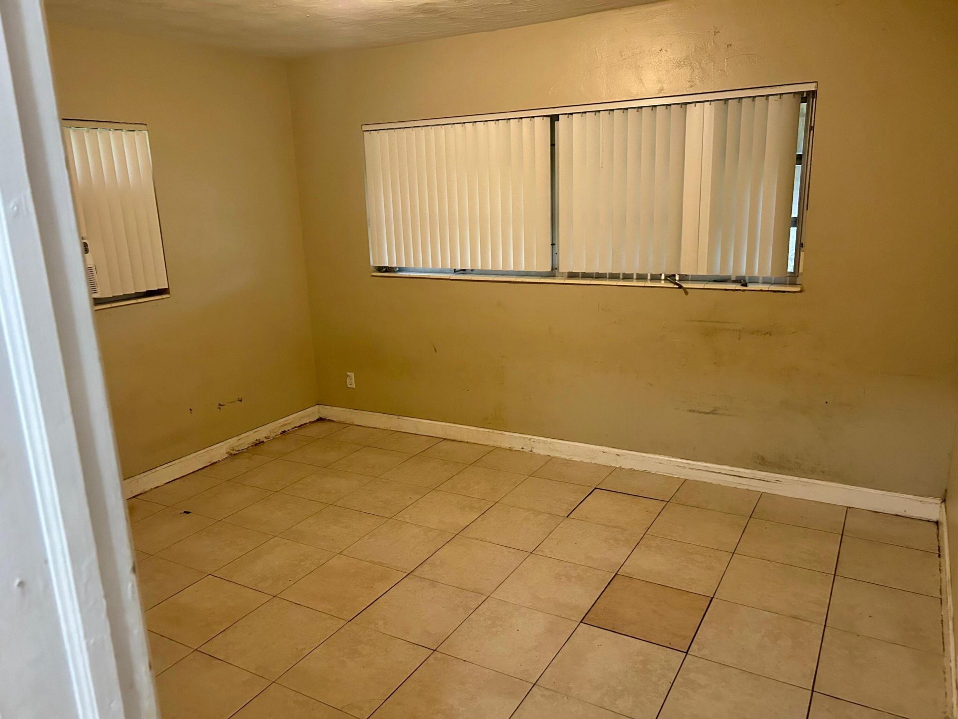 2201 N 57th Avenue, Hollywood, FL 33021 Photo