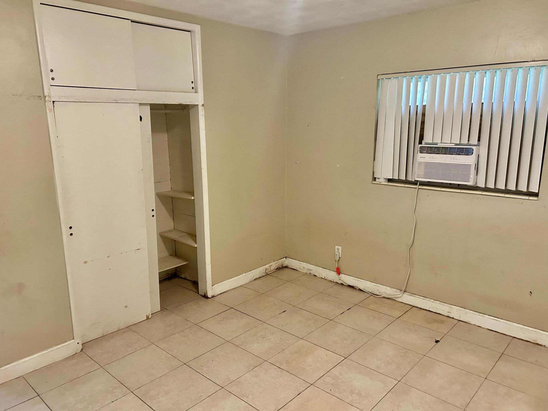 2201 N 57th Avenue, Hollywood, FL 33021 Photo