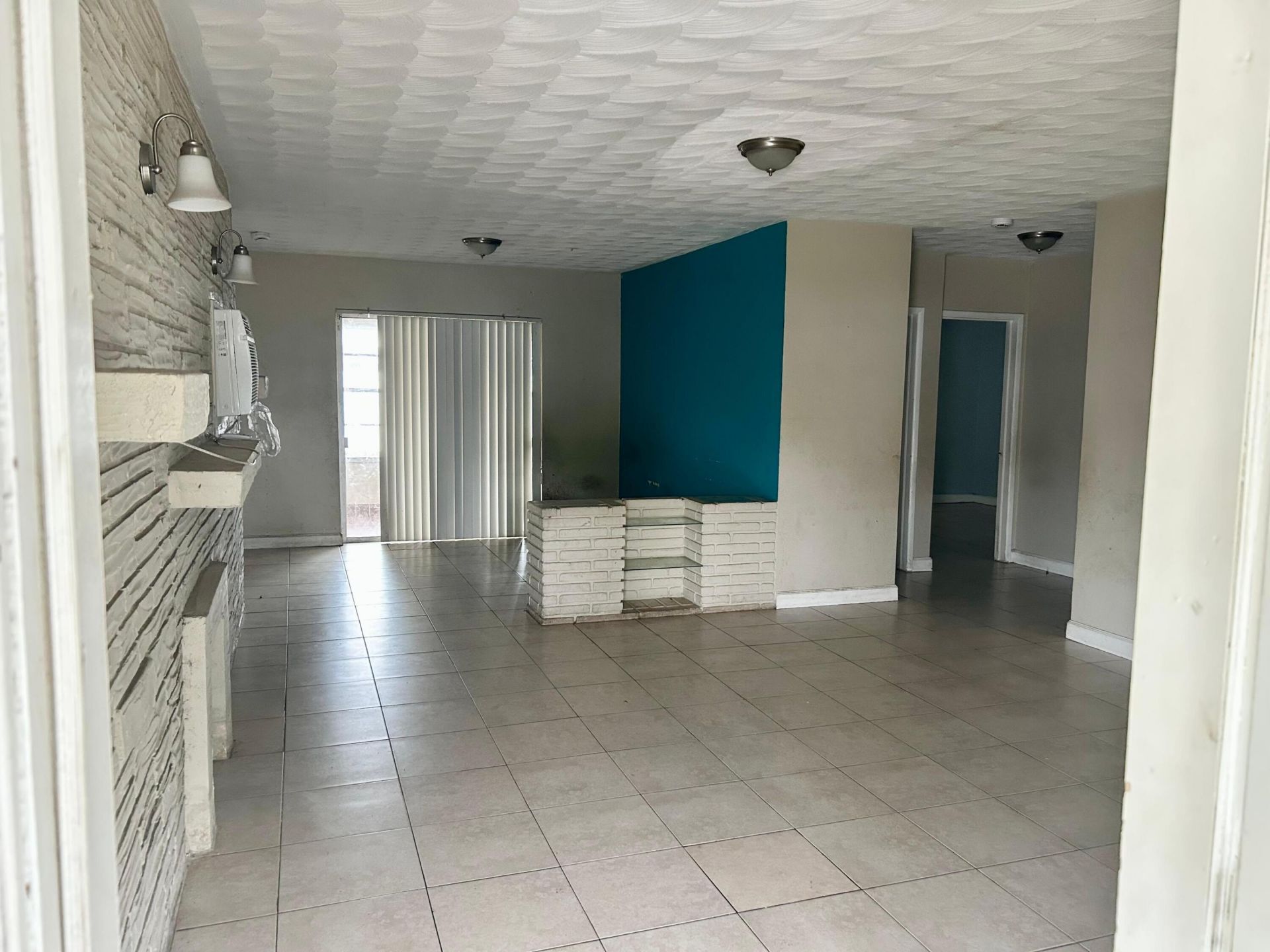 2201 N 57th Avenue, Hollywood, FL 33021 Photo