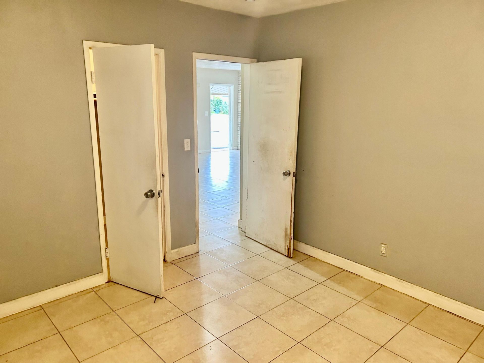 2201 N 57th Avenue, Hollywood, FL 33021 Photo