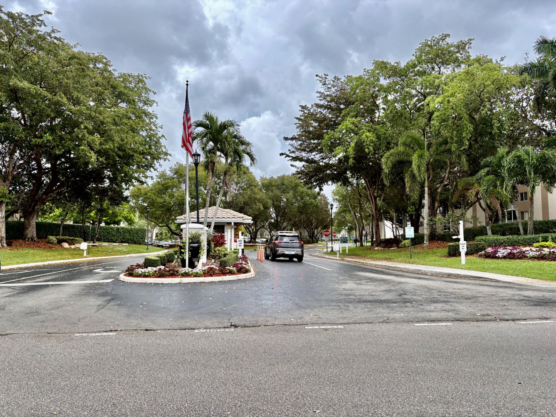 9539 Weldon Circle, Unit F304, Tamarac, FL 33321 Photo