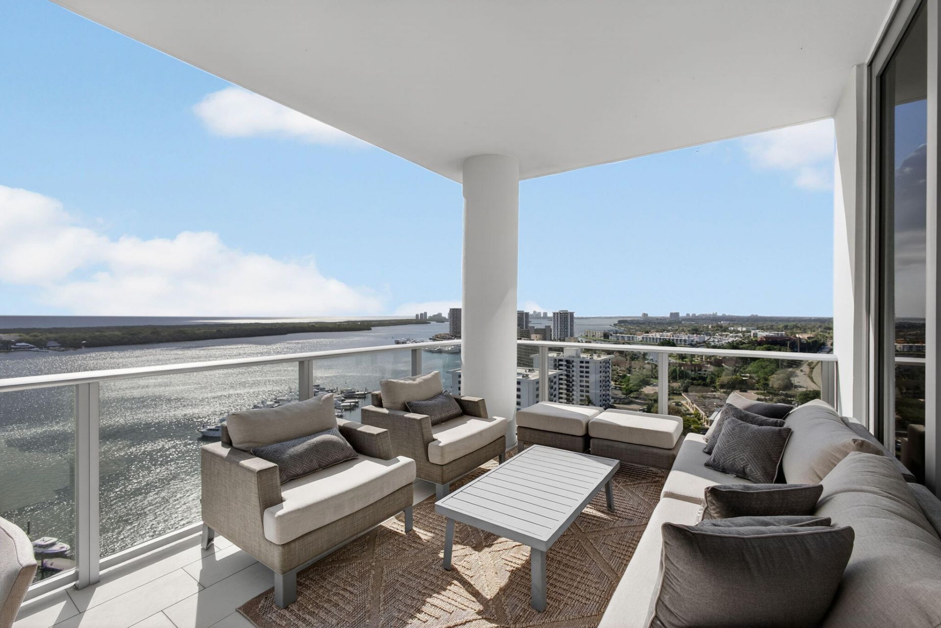 2 Water Club Way, Unit 2001, North Palm Beach, FL 33408 Photo