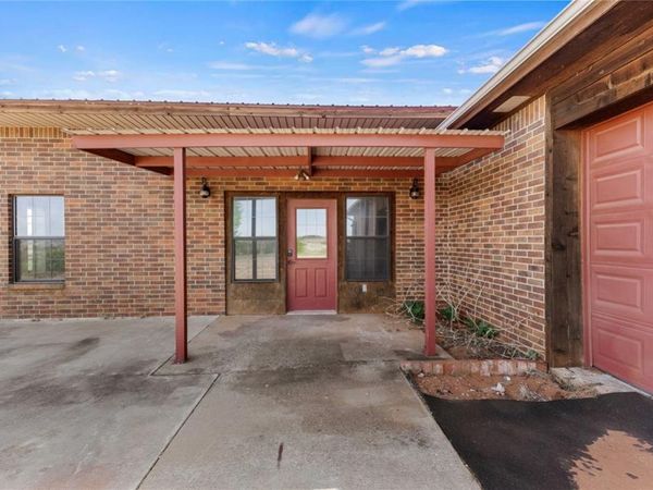 12168 N US 281 Highway, Lookeba, OK 73053