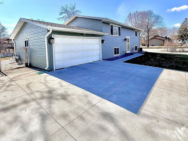 18203 Empire Trail, Farmington, MN 55024
