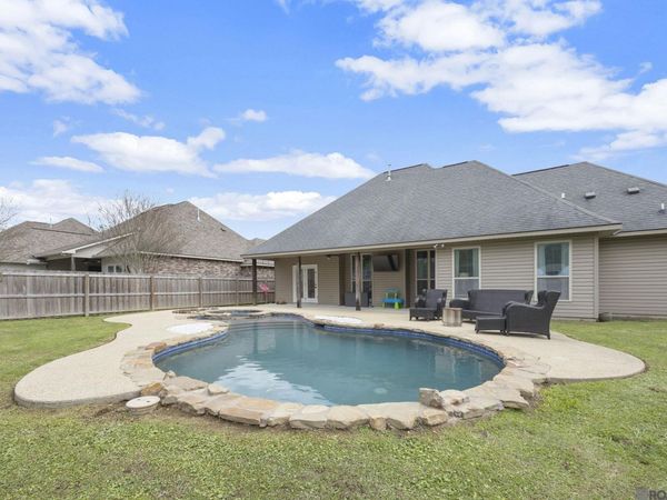 18241 Old Trail Dr, Prairieville, LA 70769