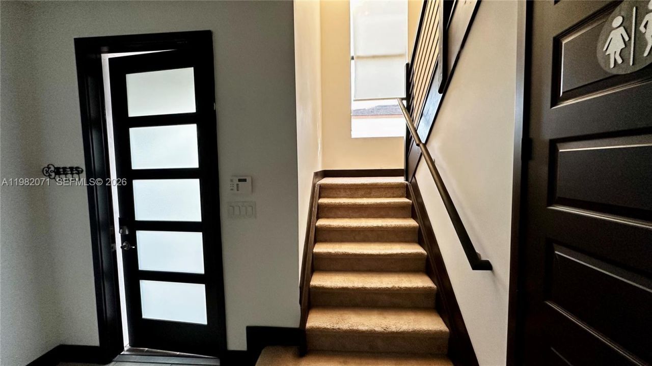 9155 NW 161st St , Miami Lakes, FL 33018 Photo