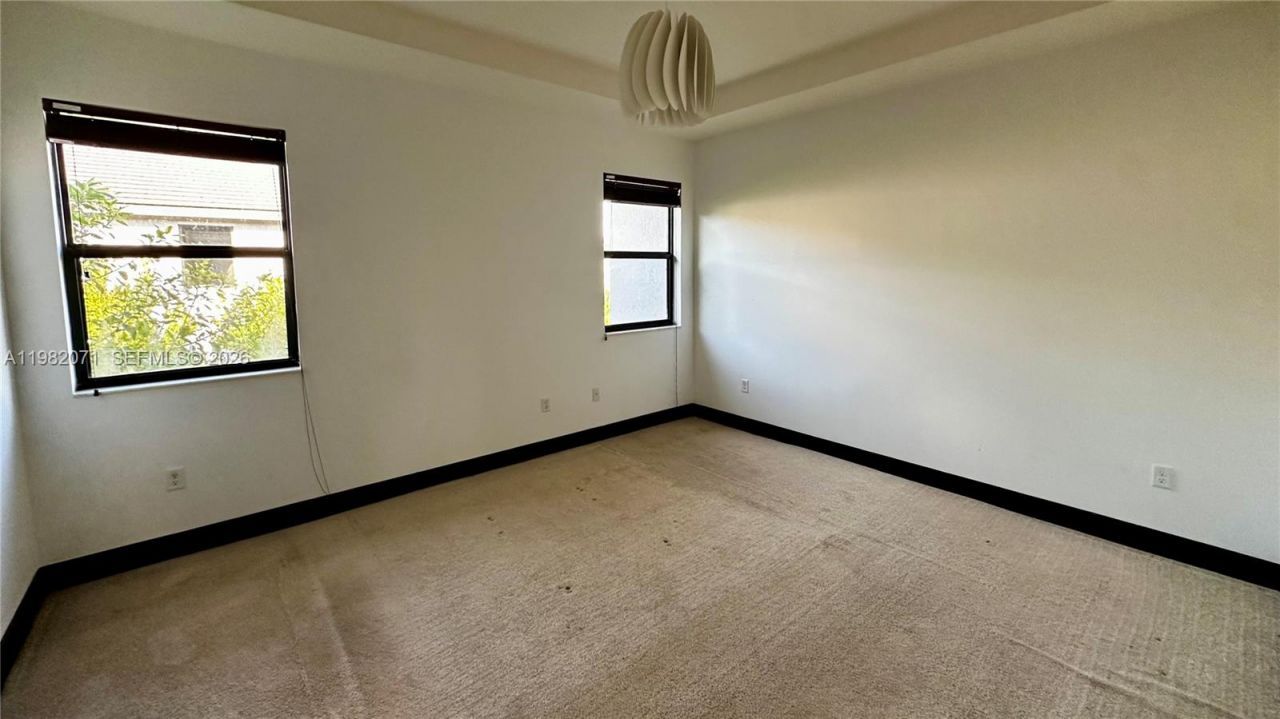 9155 NW 161st St , Miami Lakes, FL 33018 Photo