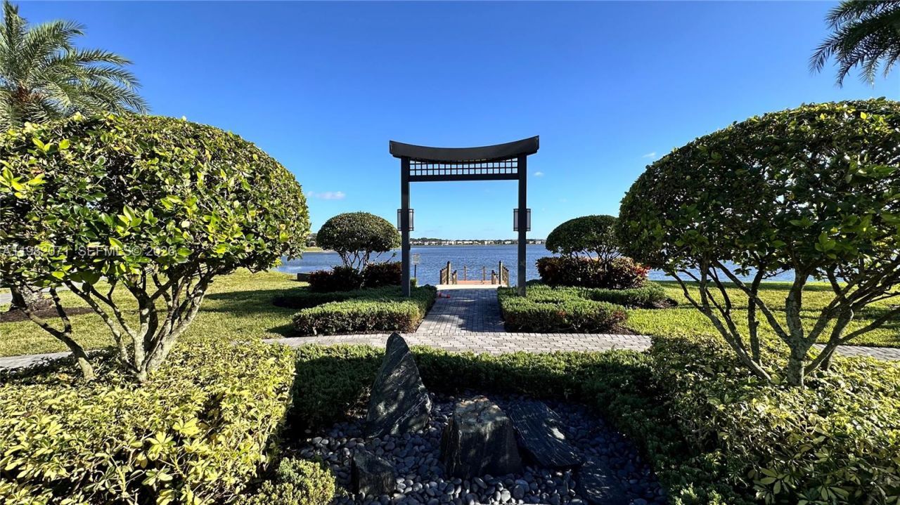 9155 NW 161st St , Miami Lakes, FL 33018 Photo