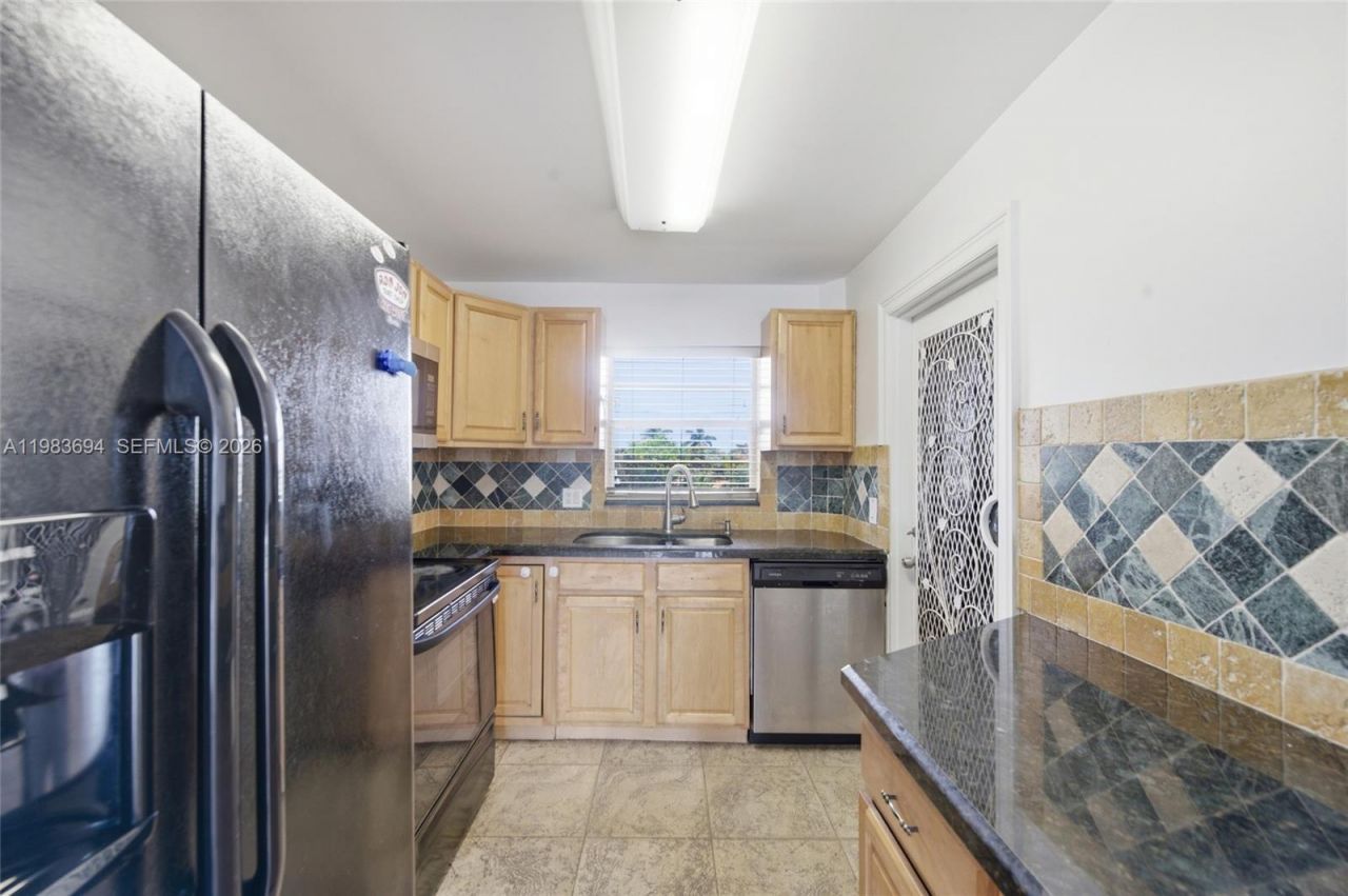 4320 Washington St, Unit 410, Hollywood, FL 33021 Photo