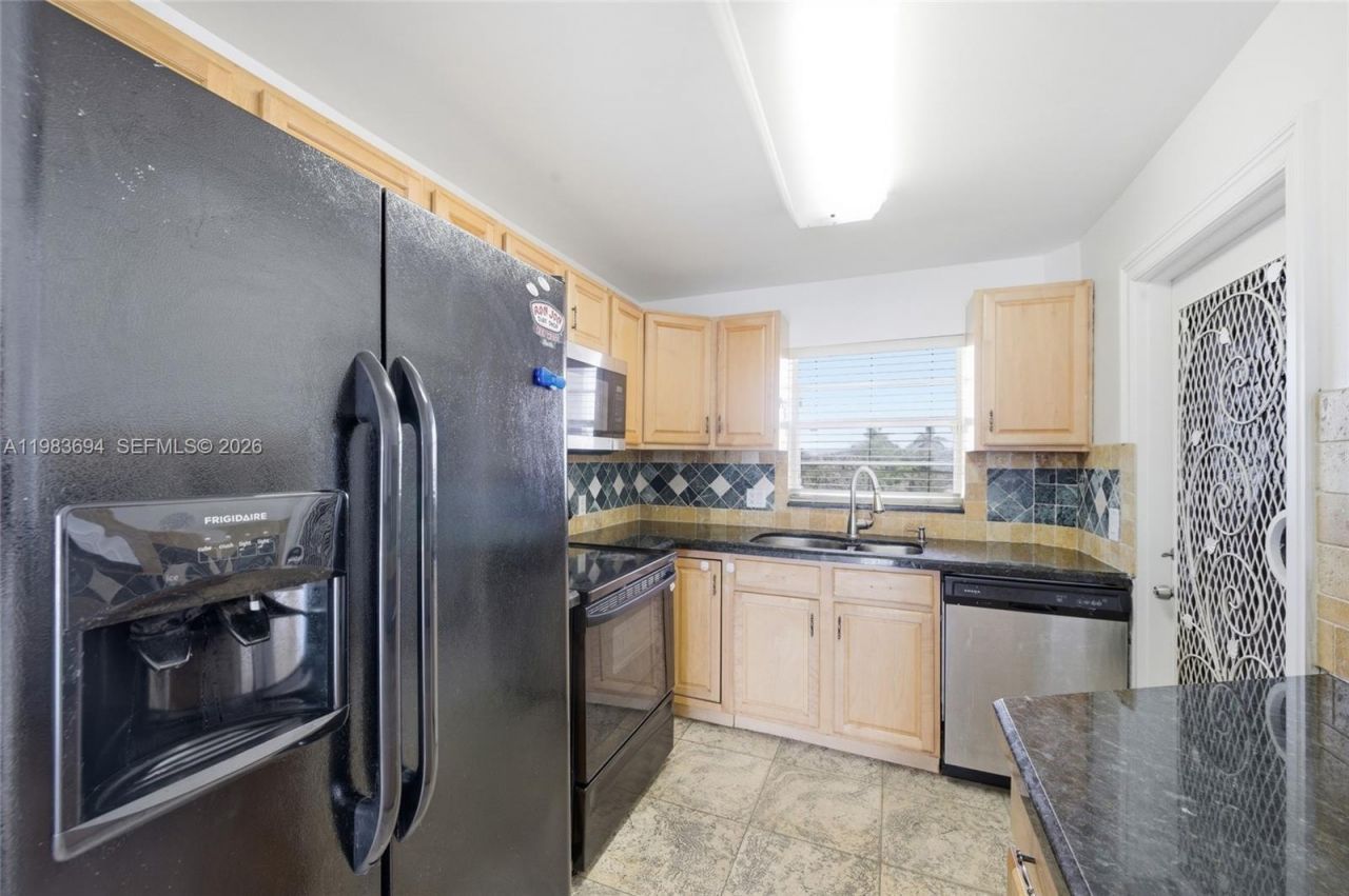 4320 Washington St, Unit 410, Hollywood, FL 33021 Photo