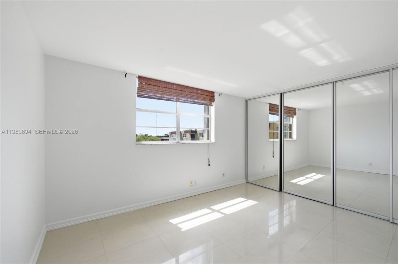 4320 Washington St , Unit 410, Hollywood, FL 33021 Photo