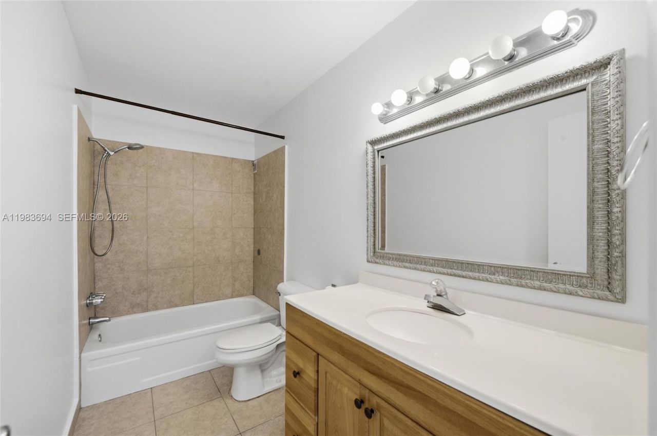 4320 Washington St , Unit 410, Hollywood, FL 33021 Photo