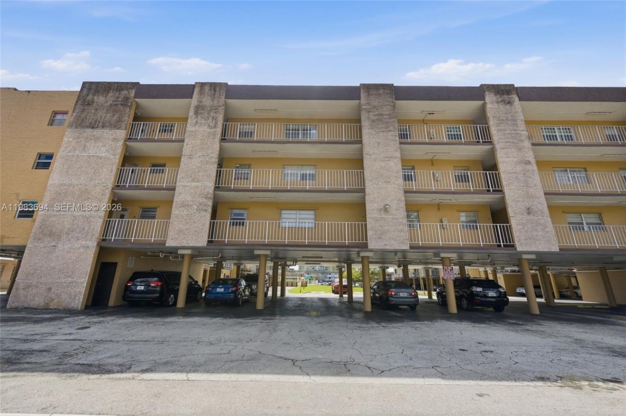 4320 Washington St, Unit 410, Hollywood, FL 33021 Photo