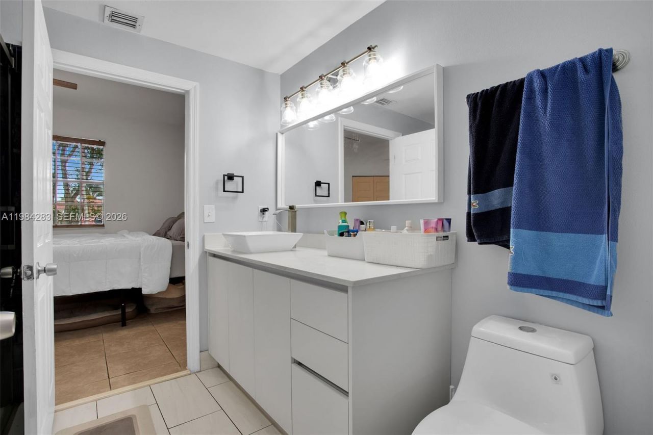 850 Sorrento Dr., Weston, FL 33326 Photo