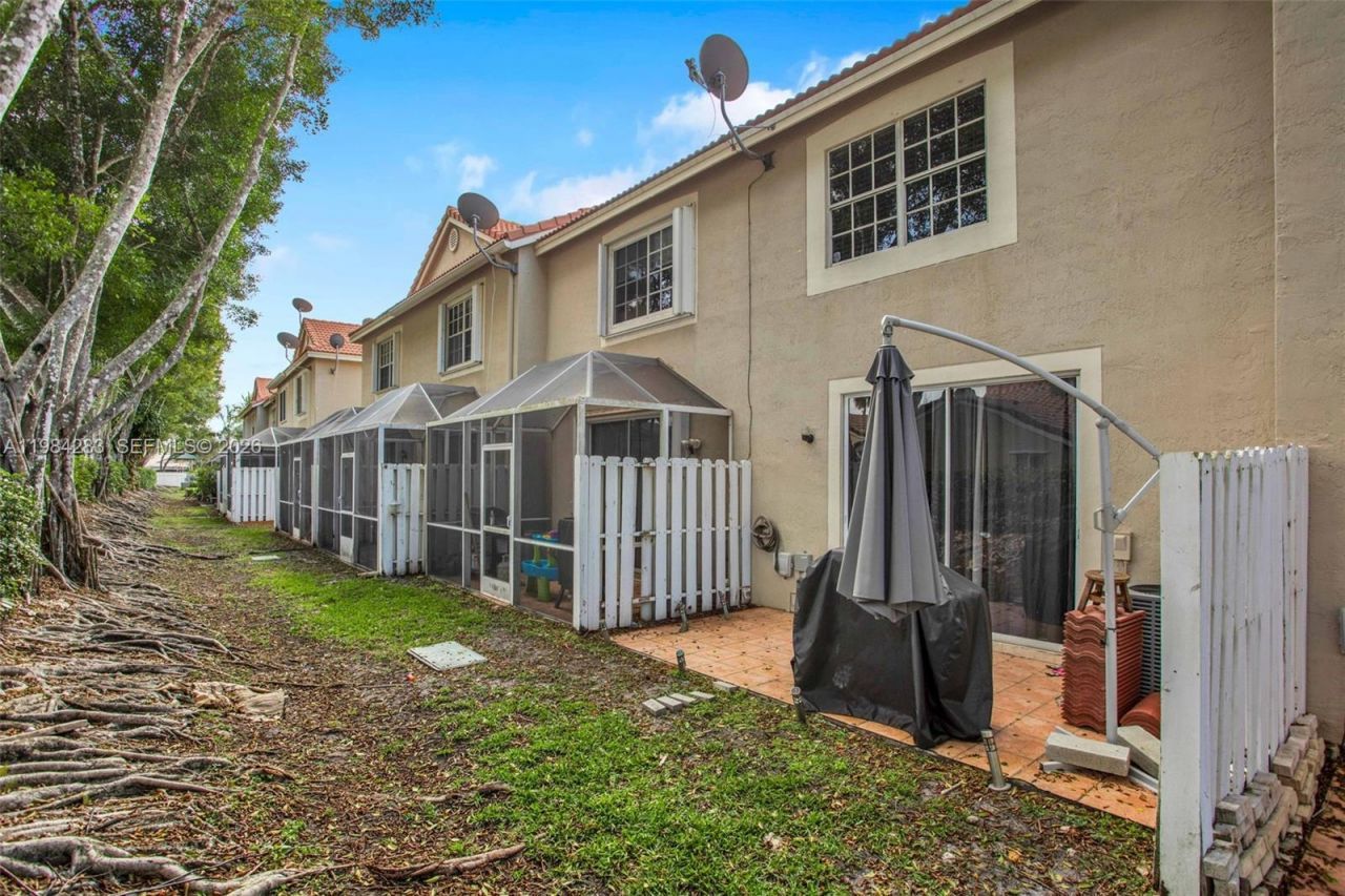 850 Sorrento Dr., Weston, FL 33326 Photo