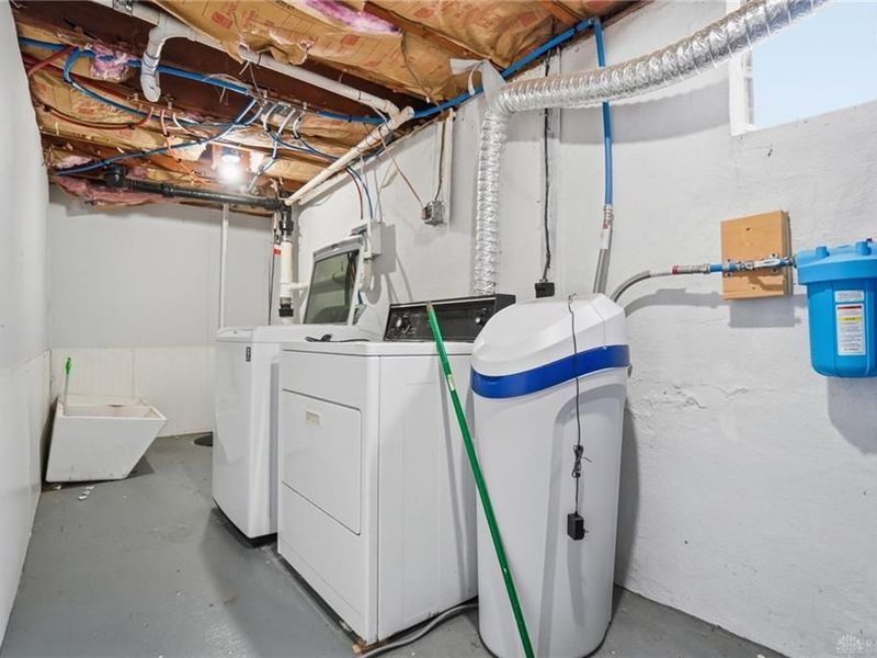 1305 Edwards Drive, Tipp City, OH 45371 Photo 38