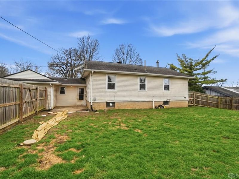 1305 Edwards Drive, Tipp City, OH 45371 Photo 43