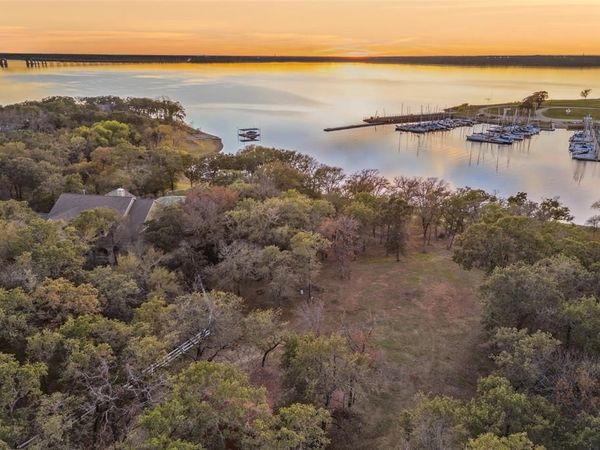 350 W Dickson Lane, Oak Point, TX 75068