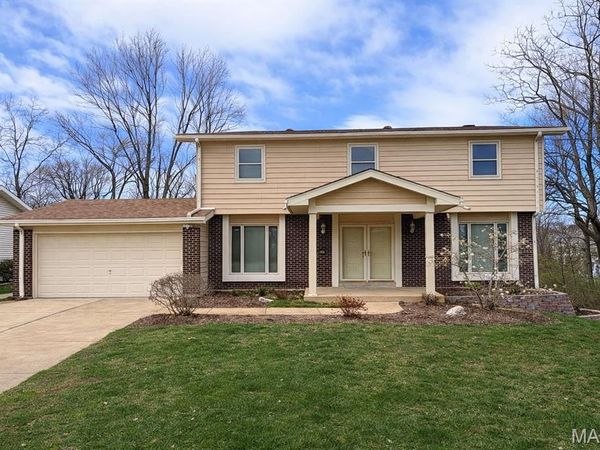 15423 Eaglepass Drive, St Louis, MO 63017