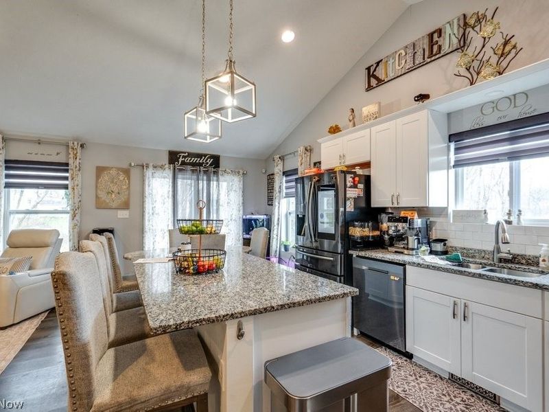 2904 Pepper Hill Circle, Akron, OH 44312 Photo 13