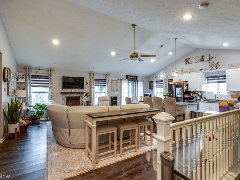 2904 Pepper Hill Circle, Akron, OH 44312 Photo 4