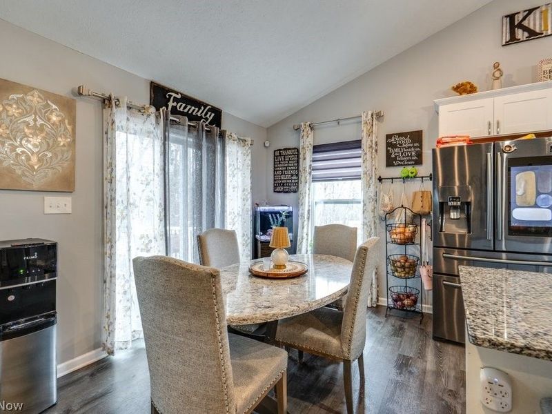 2904 Pepper Hill Circle, Akron, OH 44312 Photo 9