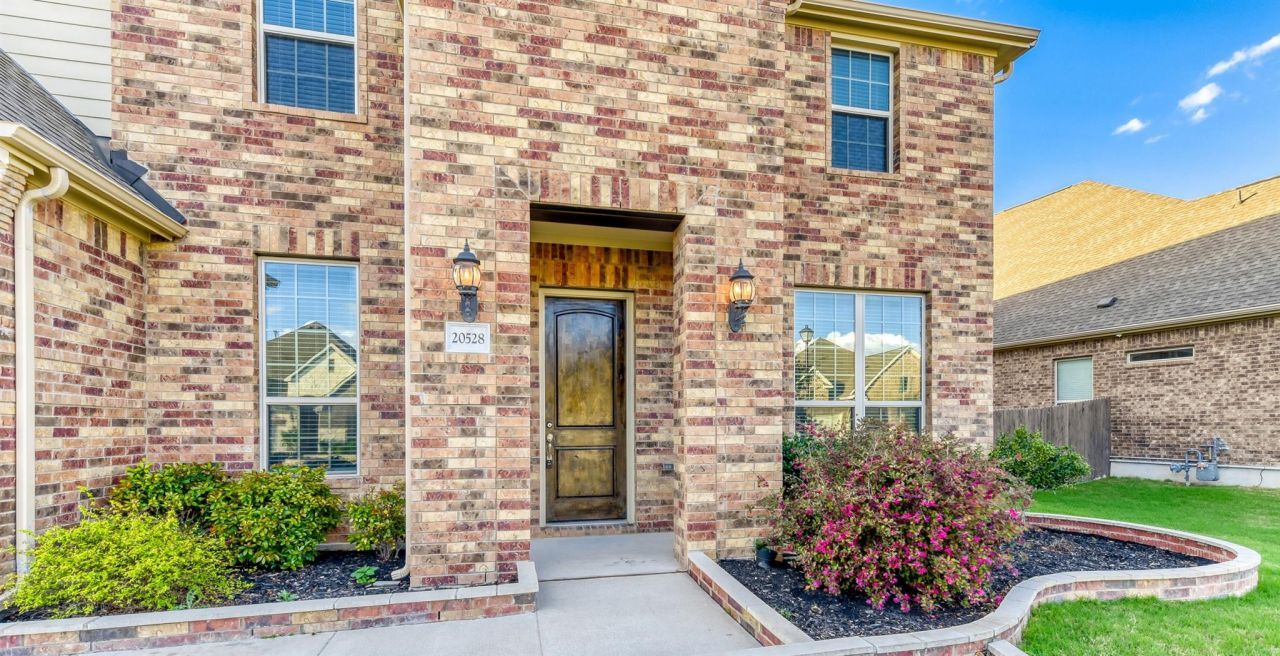 20528 Woodvine Ave, Pflugerville, TX 78660 Main Photo