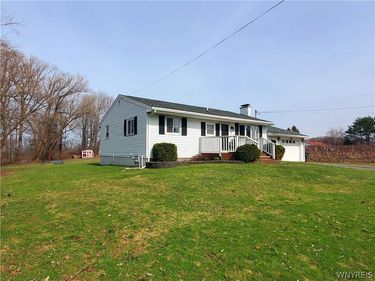 1306 Stebbins Road, Silver Creek, NY 14136