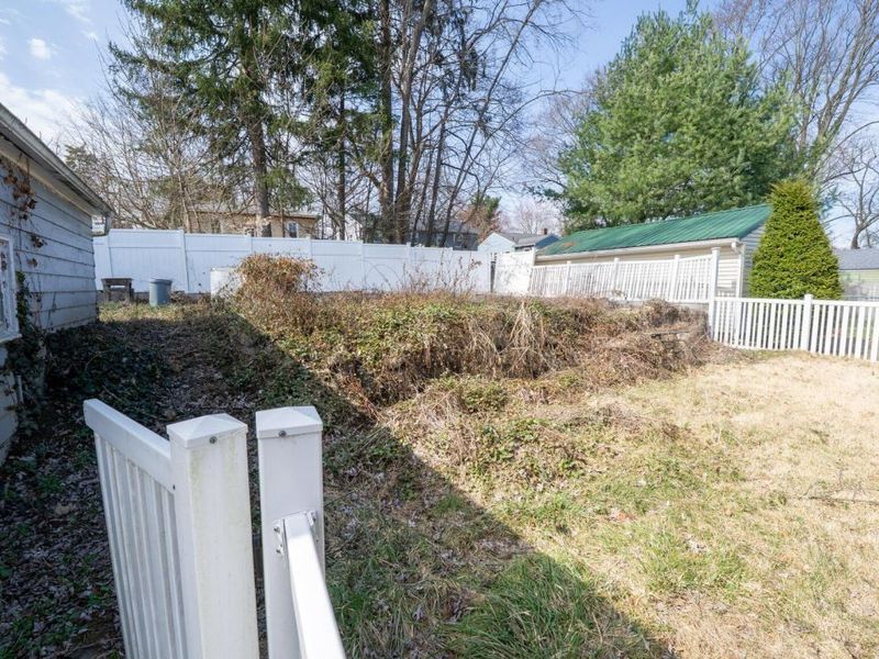 1222 Clifton Avenue , Akron, OH 44310 Photo 20