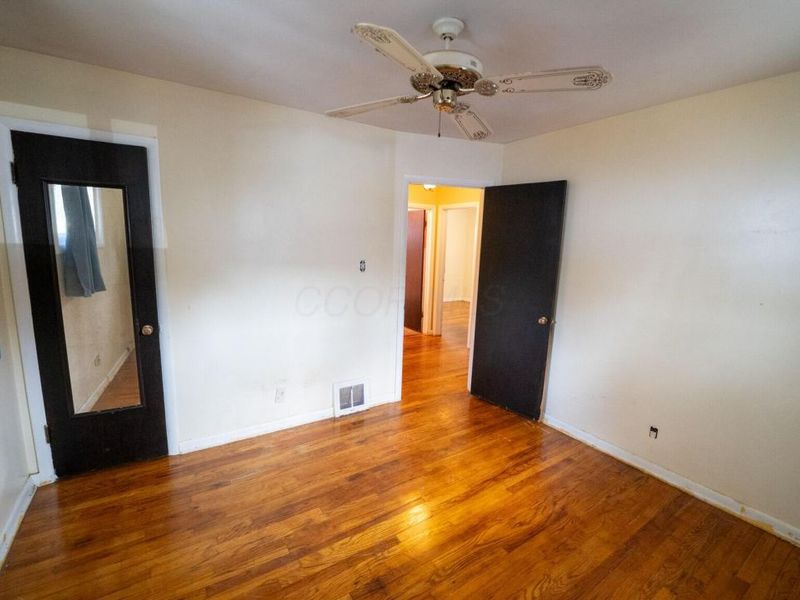 1222 Clifton Avenue , Akron, OH 44310 Photo 9