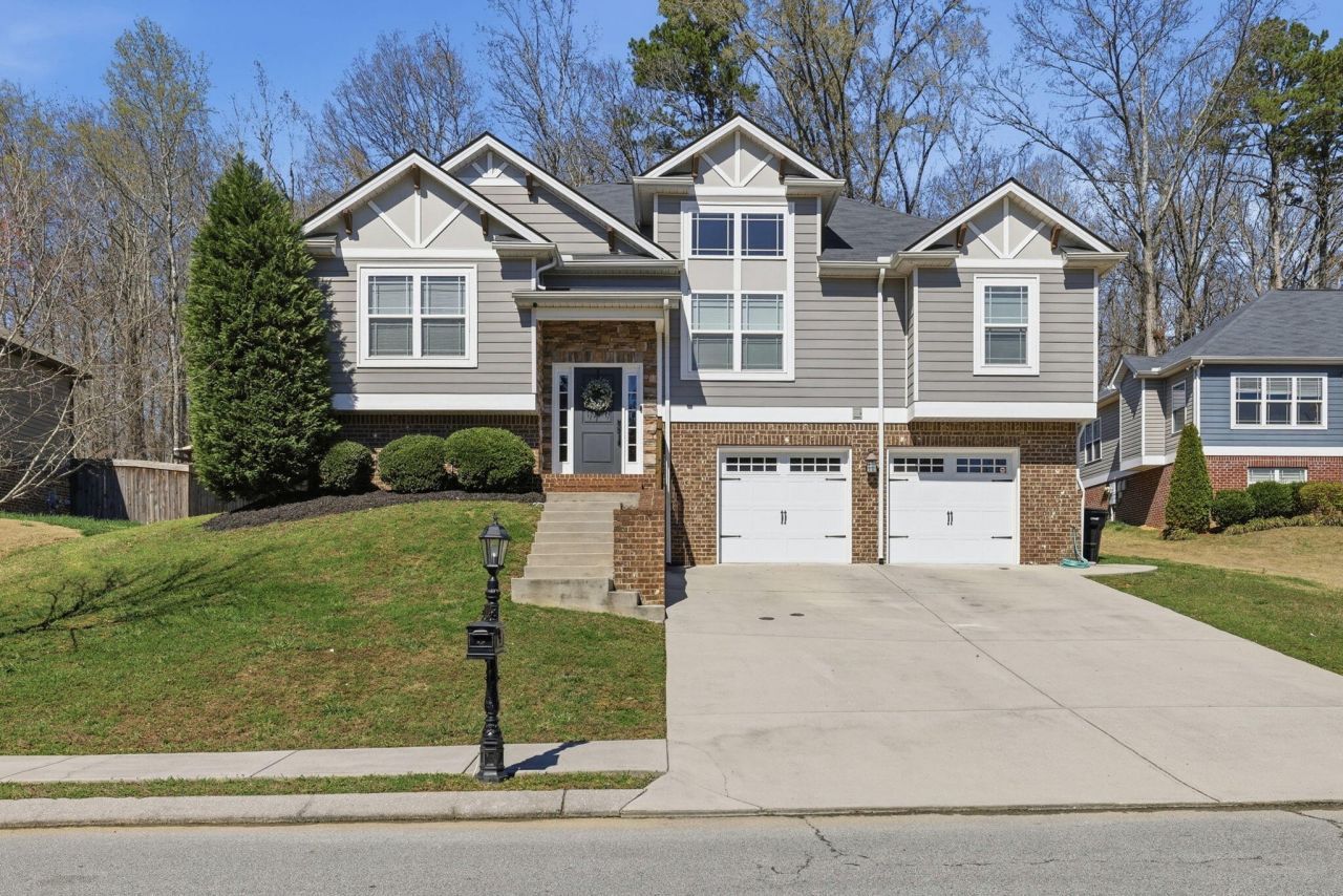 9034 Wood Dale Lane, Hixson, TN 37343 Main Photo