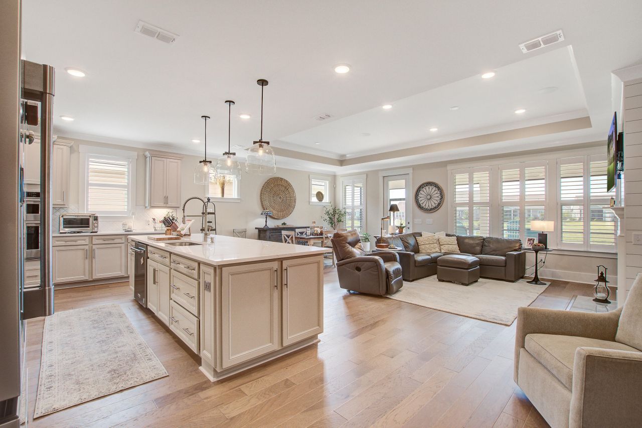 311 Autumn Azalea Way Photo 11