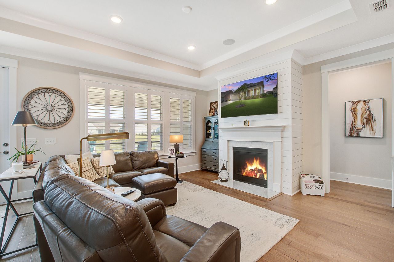 311 Autumn Azalea Way Photo 13