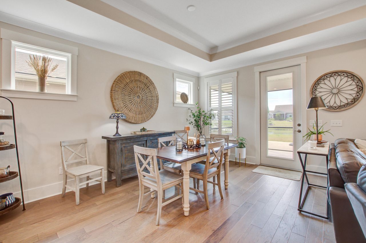 311 Autumn Azalea Way Photo 22