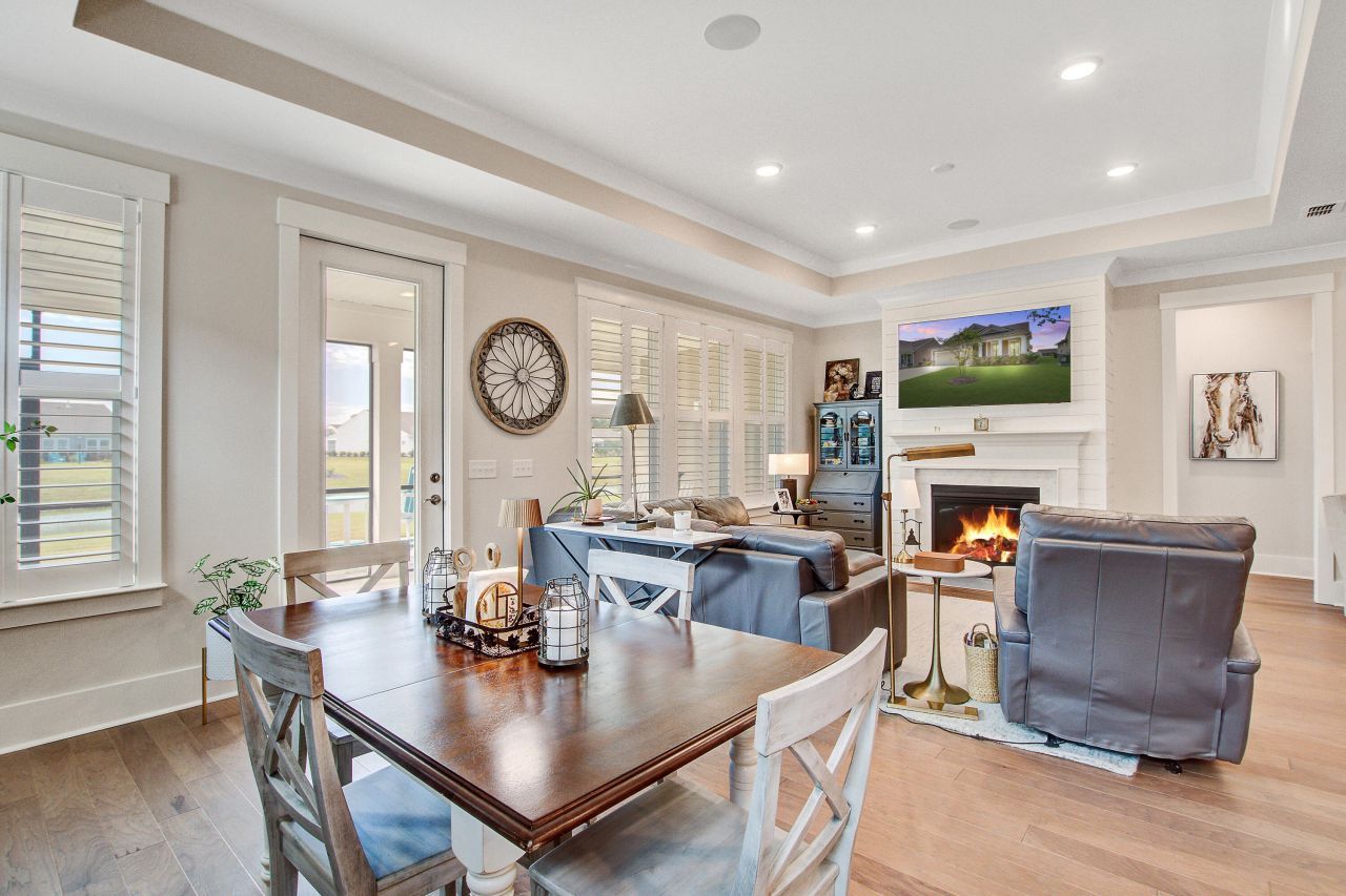 311 Autumn Azalea Way Photo 23