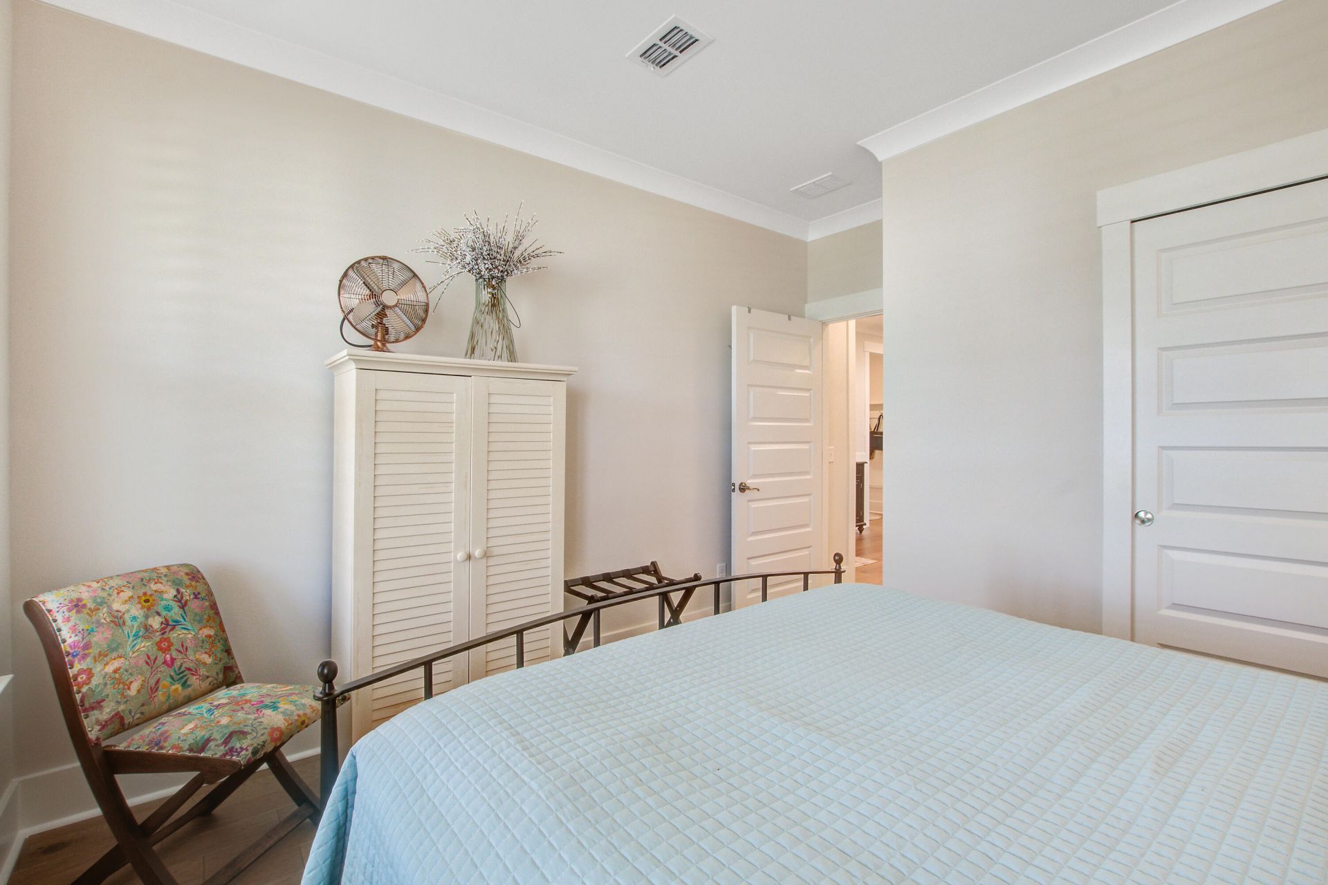311 Autumn Azalea Way Photo 32