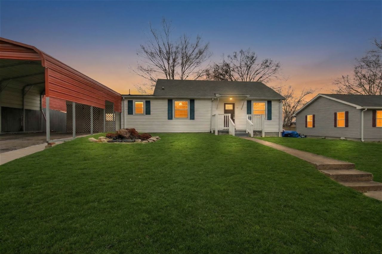 105 Fairview Cir, Ashland City, TN 37015 Main Photo