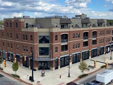 134 N LEROY Street, Fenton, MI 48430