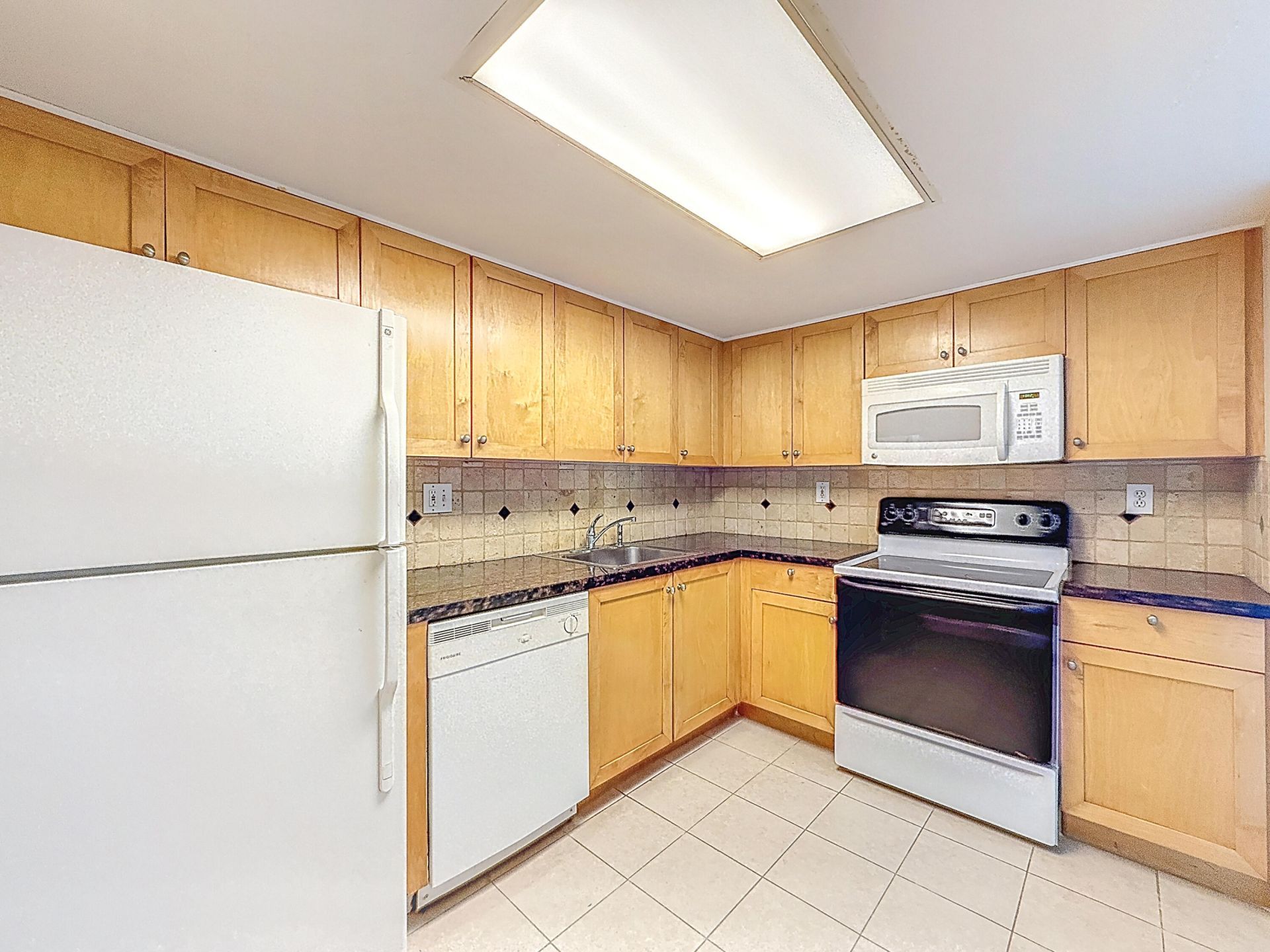 3300 NE 192 Street Ne, Unit 1216, Aventura, FL 33180 Photo