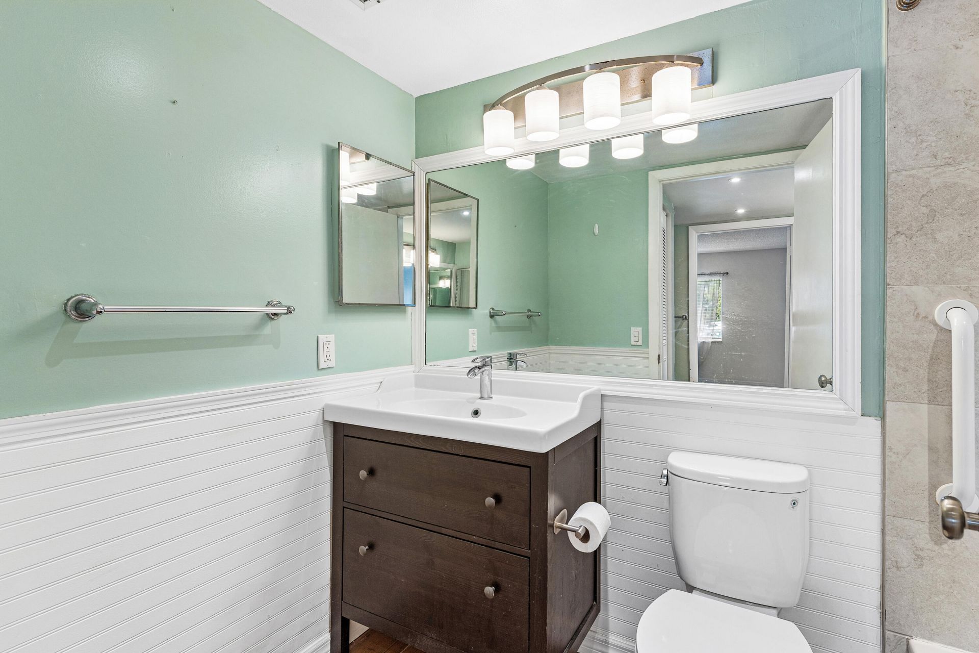 3560 Pine Tree Court, Unit B-1, Greenacres, FL 33463 Photo