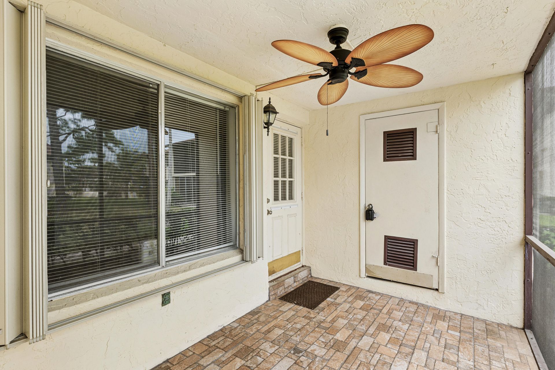 3560 Pine Tree Court, Unit B-1, Greenacres, FL 33463 Photo
