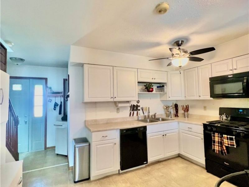 620 Topaz Lane, Brunswick, OH 44212 Photo 14