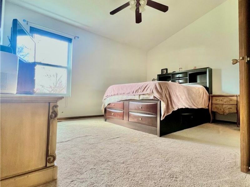 620 Topaz Lane, Brunswick, OH 44212 Photo 5