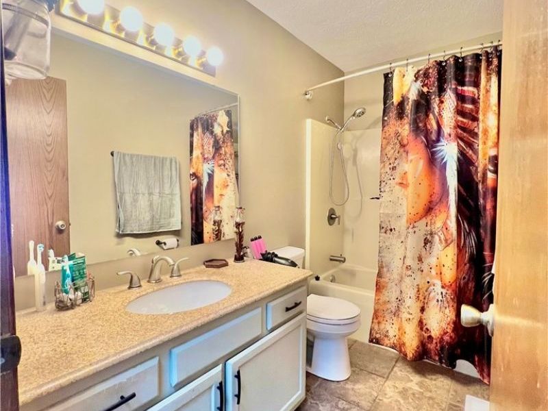 620 Topaz Lane, Brunswick, OH 44212 Photo 7