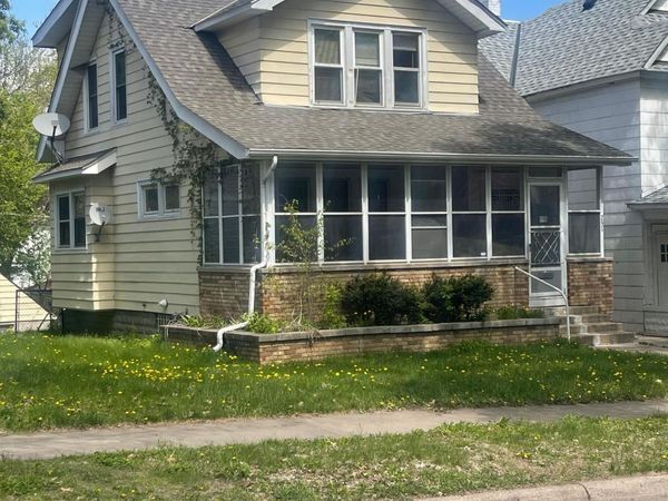 751 Lawson Avenue E, Saint Paul, MN 55106
