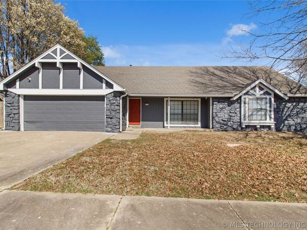 8731 N 121st East Avenue, Owasso, OK 74055
